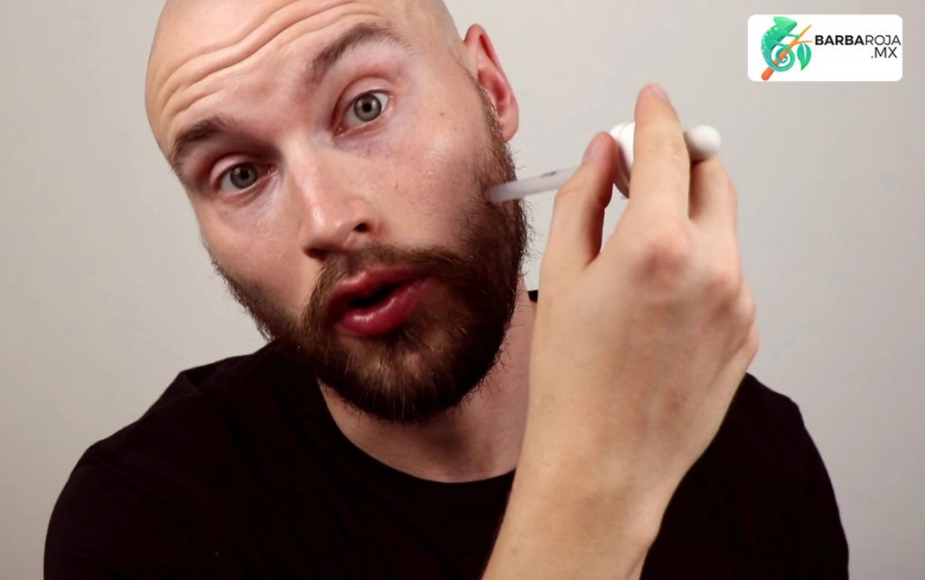 como aplicar minoxidil en barba